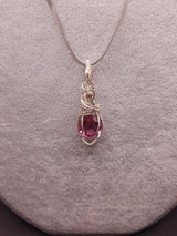 Ciondolo con Cristallo Andara Placcato Argento, Viola Profondo –  Gioiello Unico