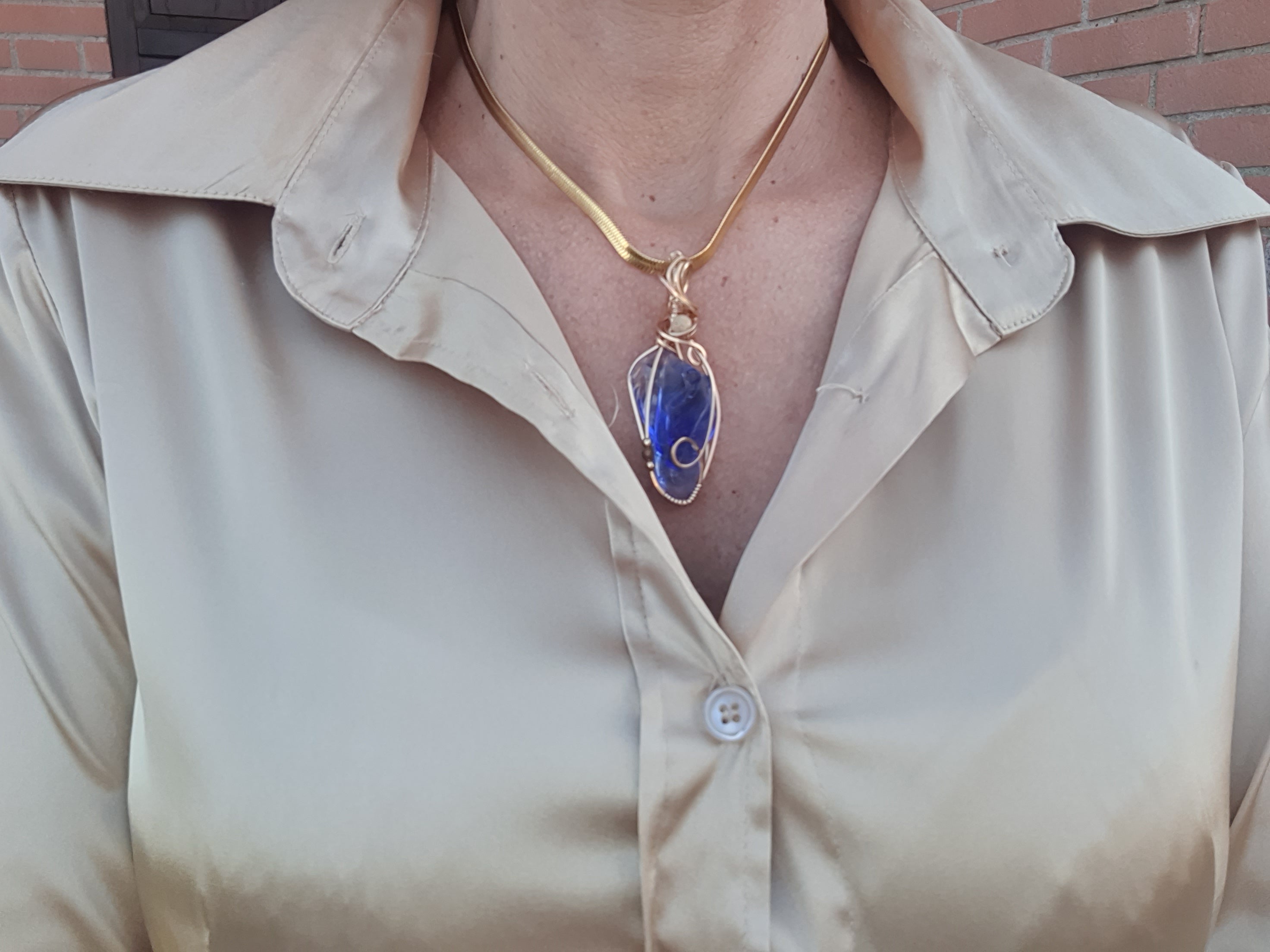 Ciondolo Oro 14K Cristallo Andara Spirito Santo – Energia Divina, Risveglio Spirituale, Alta Frequenza