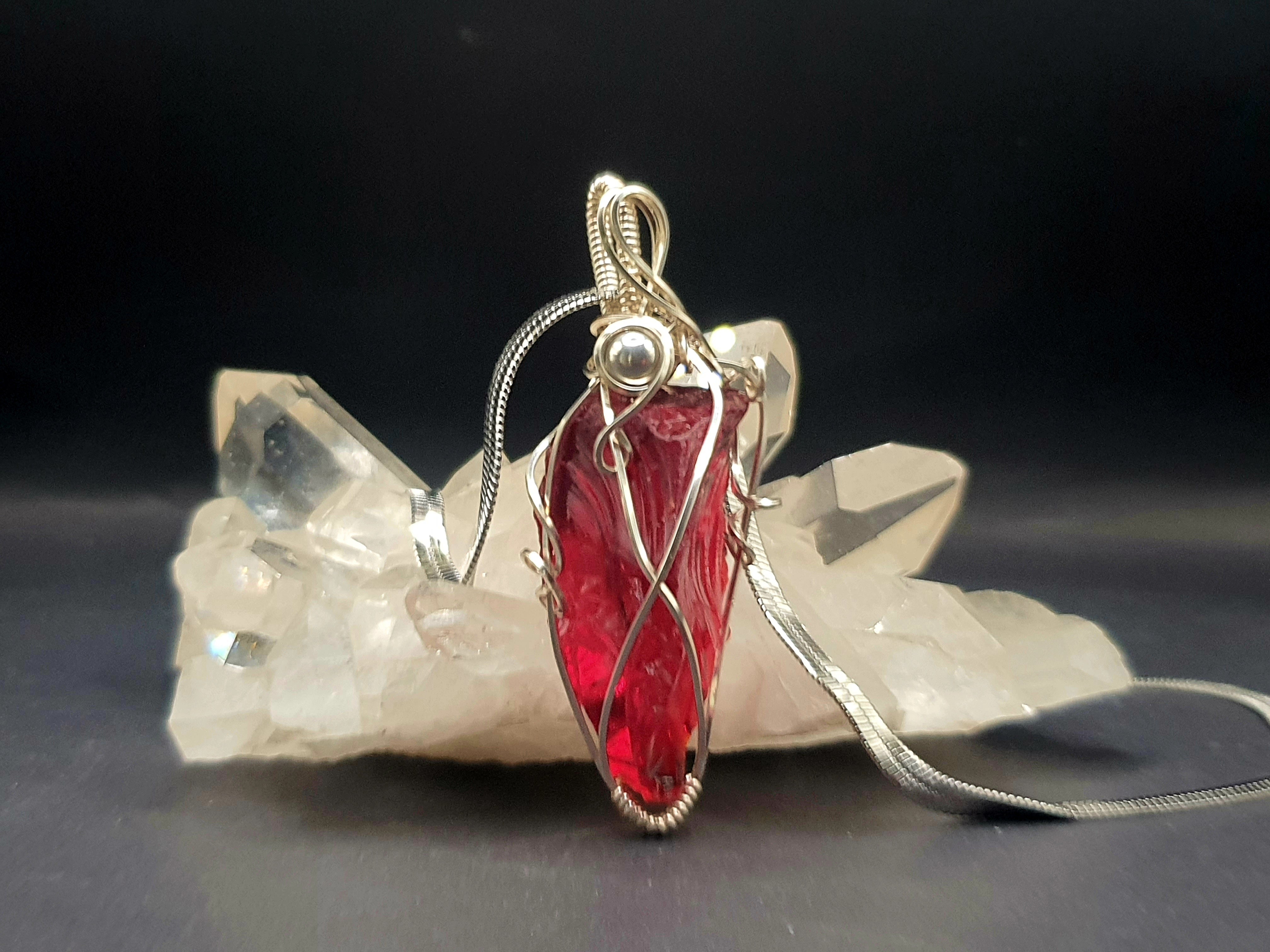 Ciondolo con Cristallo Andara red flame Placcato argento – Alta Vibrazione, Attivazione DNA, Codici di Luce, Guarigione Energetica