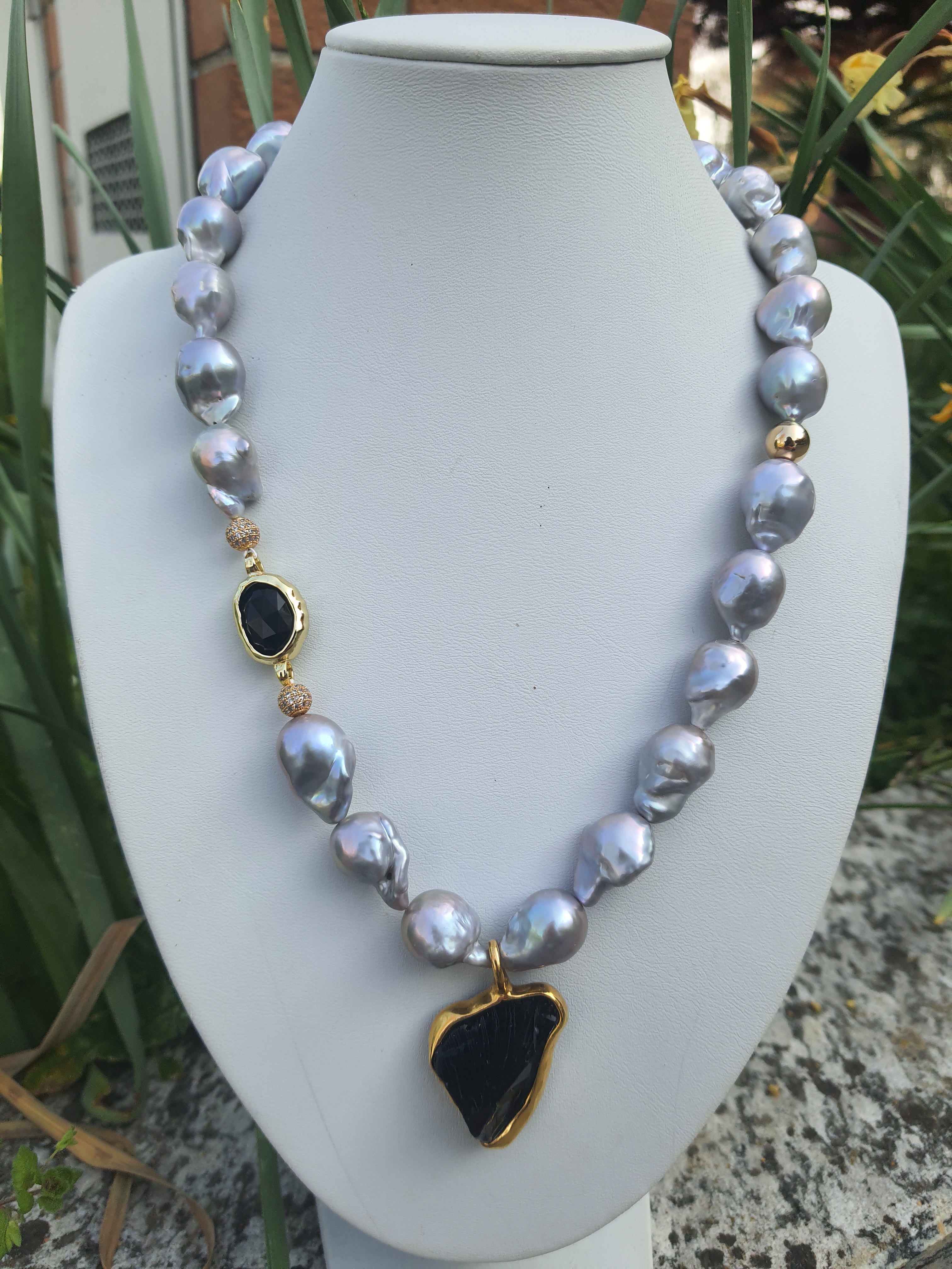 Orion – Collana di Perle Barocche e Andara Black Cosmic Key
