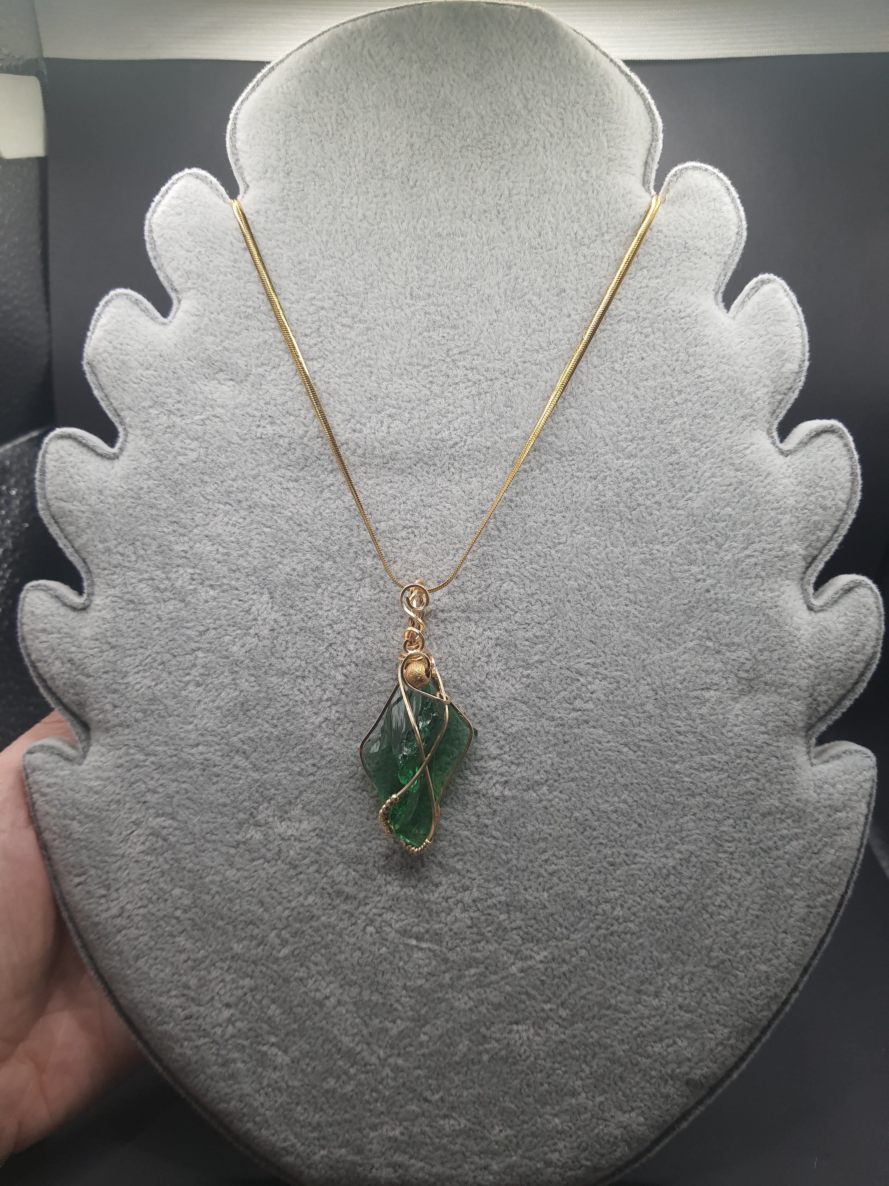 Pendente Ali di Raffaele Andara cristallo Brillant Green oro 14k lavorazione a filo