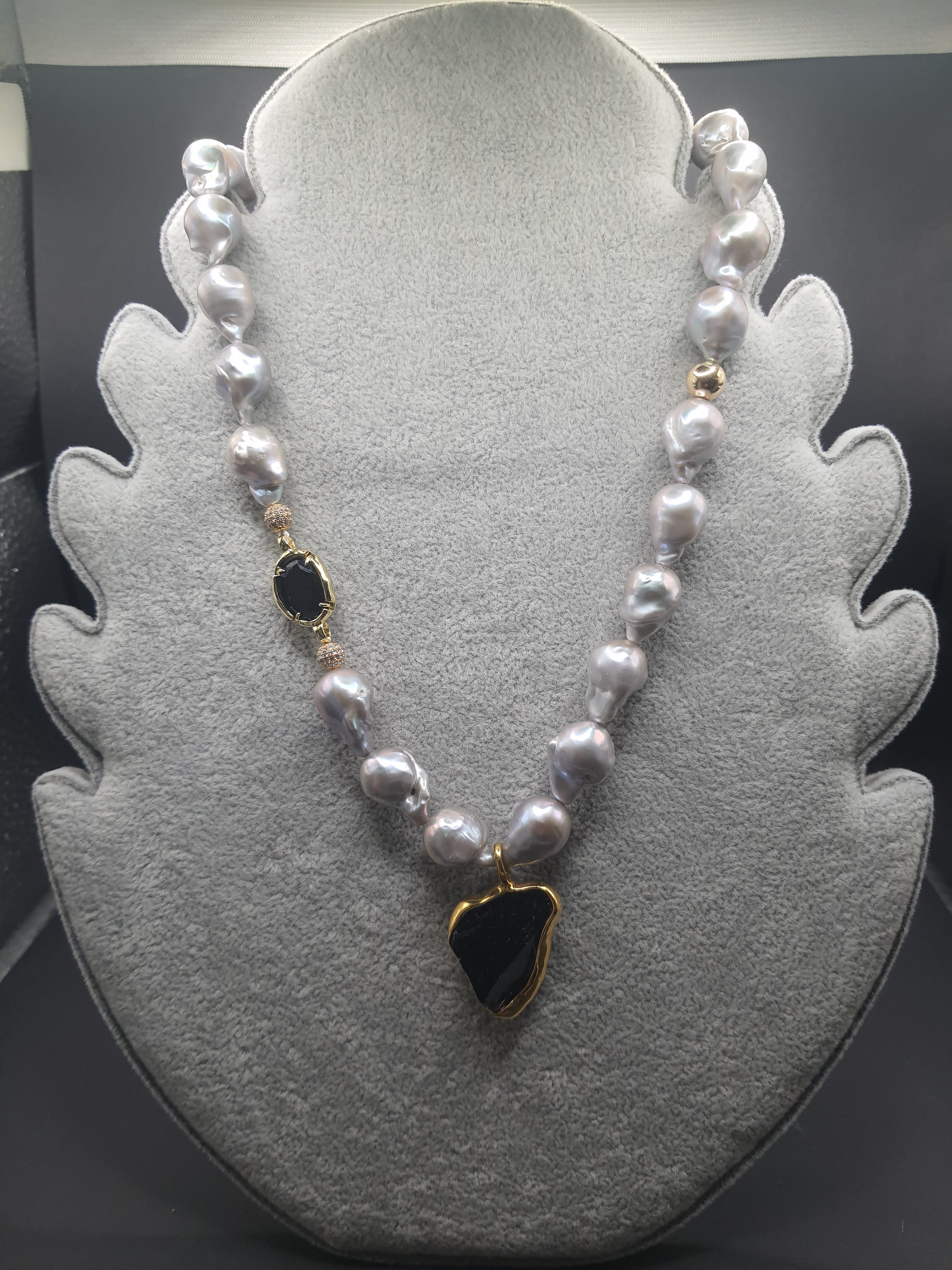 Orion – Collana di Perle Barocche e Andara Black Cosmic Key
