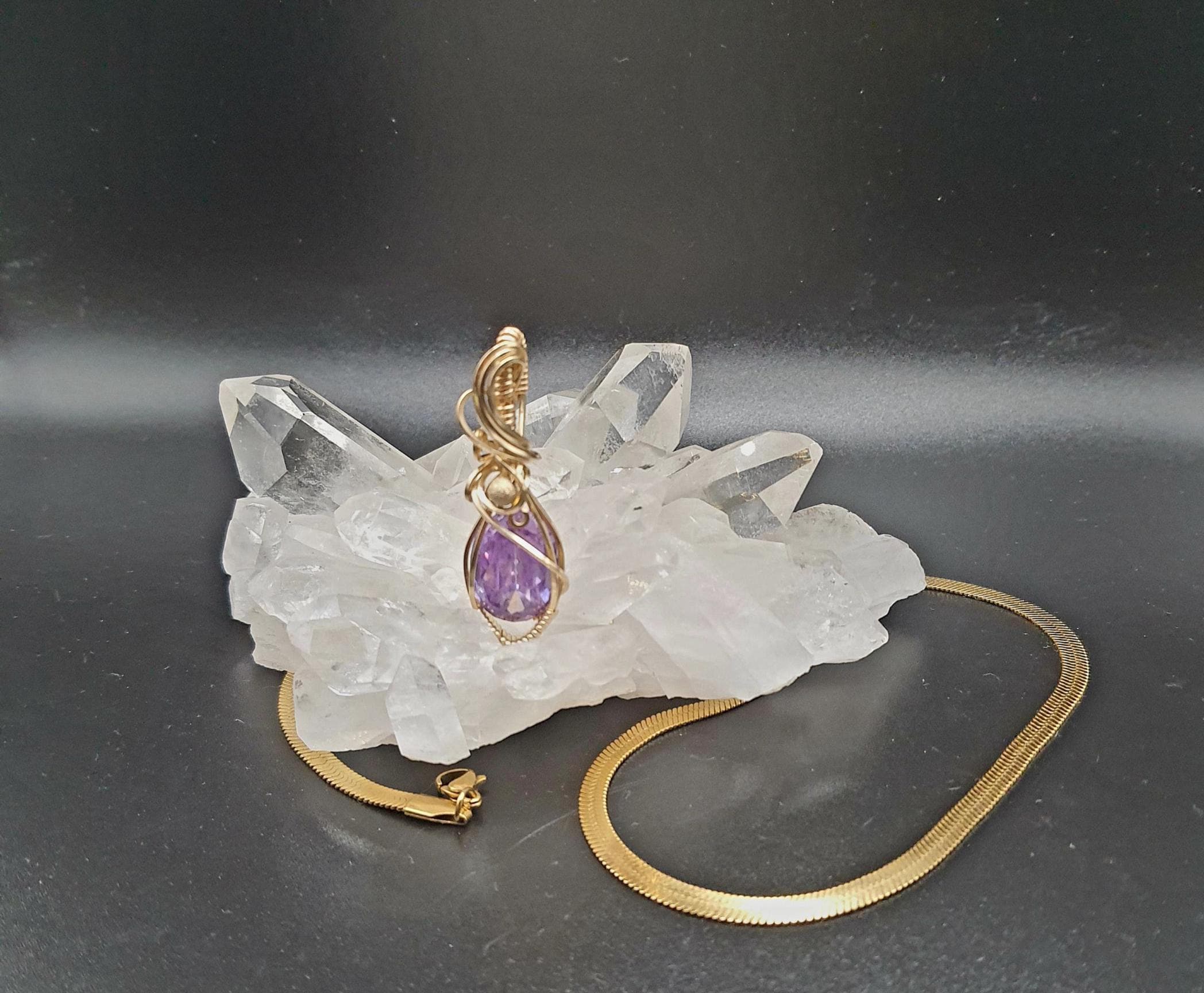 Pendente Andara  Amethyst Violet Flame Oro 14k Taglio Diamante – Attivazione DNA