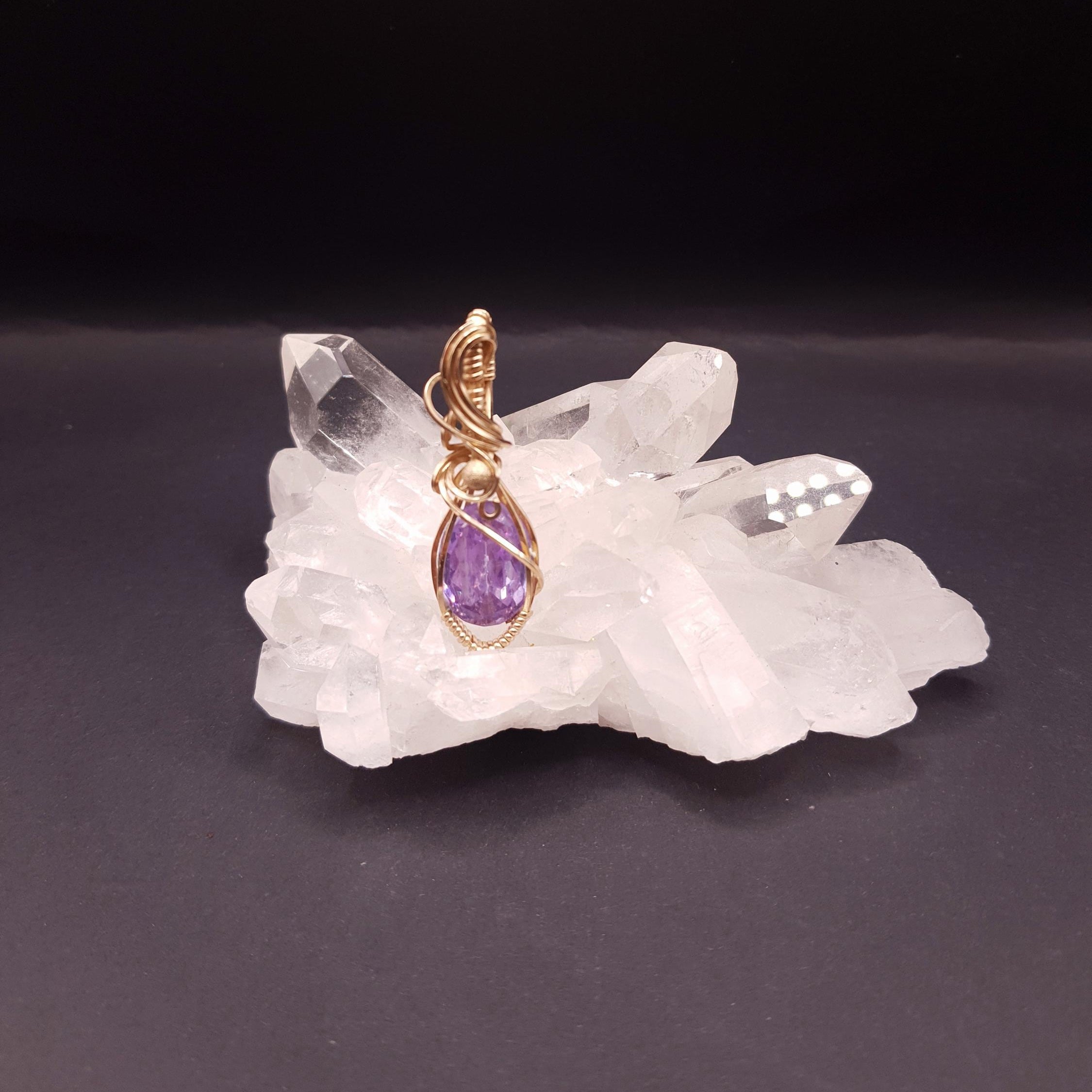 Pendente Andara  Amethyst Violet Flame Oro 14k Taglio Diamante – Attivazione DNA