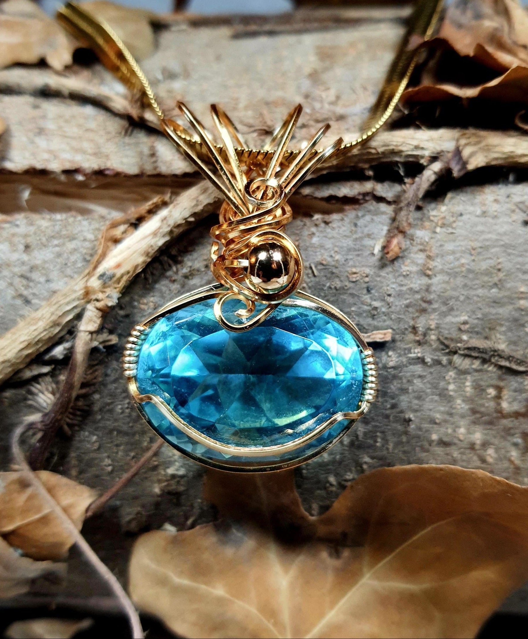 Pendente Lion's Gate Andara Celestial Aqua Oro 14k – Attivazione DNA e Guarigione Energetica