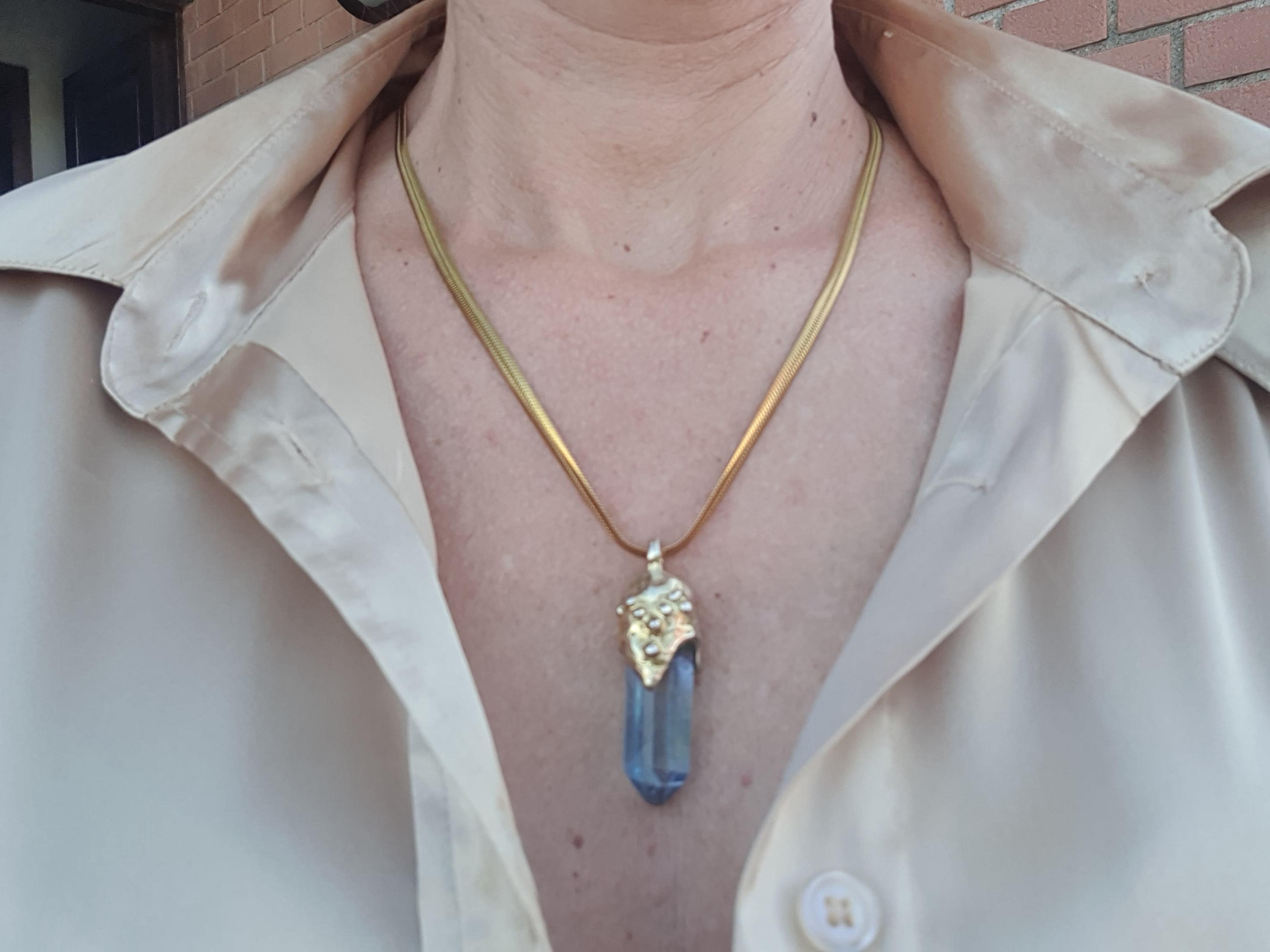 Ciondolo Aqua Aura Quartz Argento Placcato Oro 18k – Pallade Atena Gioiello Fatto a Mano